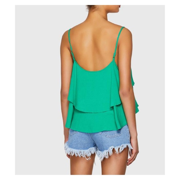 Green Solid Ruffle Layered Cami Top - Picture 2 of 4